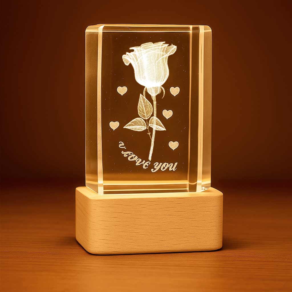 Luminária com rosa iluminada, corações e frase I love you gravados no cristal - Pelicano Azul